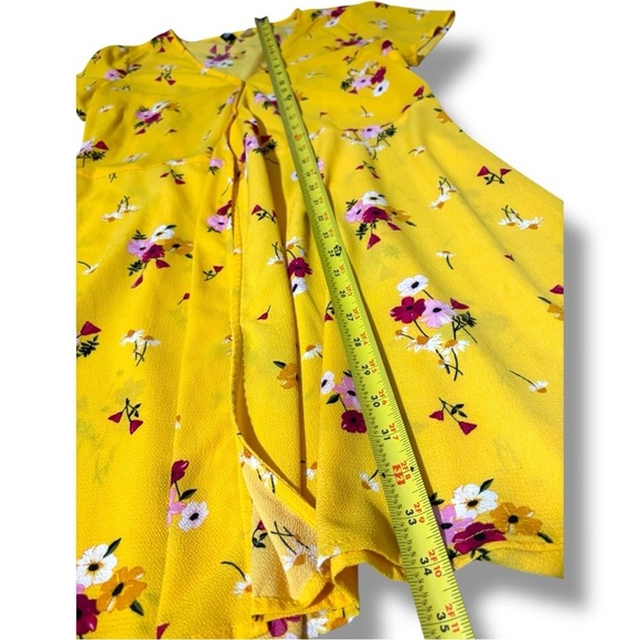 Divided By H&M Sunny Bright Yellow Floral Wrap Short Sleeve Mini Dress - Picture 8 of 16
